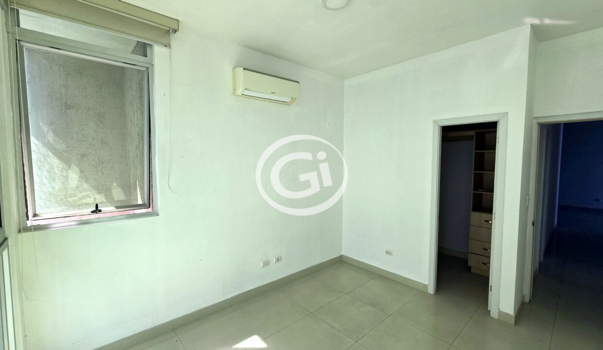 23. Habitación 2. PH Astotia El Cangrejo. Remate Bancario