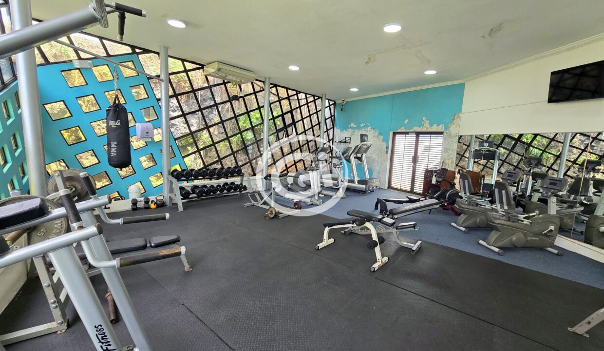 27. Gimnasio. Remate Bancario Elite 400 Dos Mares