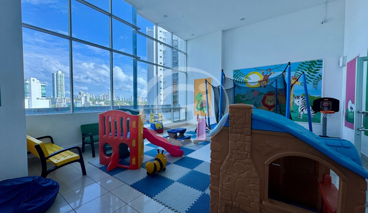 27. Sala de juegos venta apartamento Waterfalls San Francisco