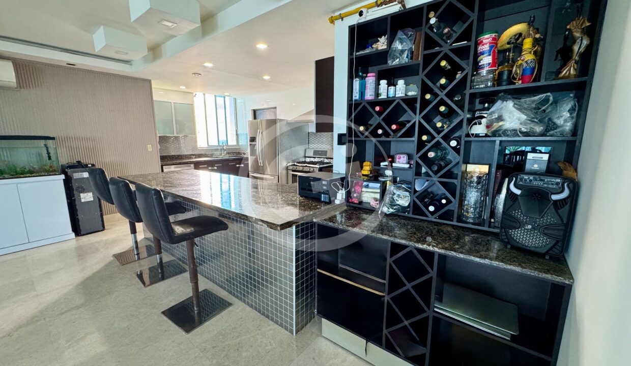 4. Cocina venta apartamento Waterfalls San Francisco