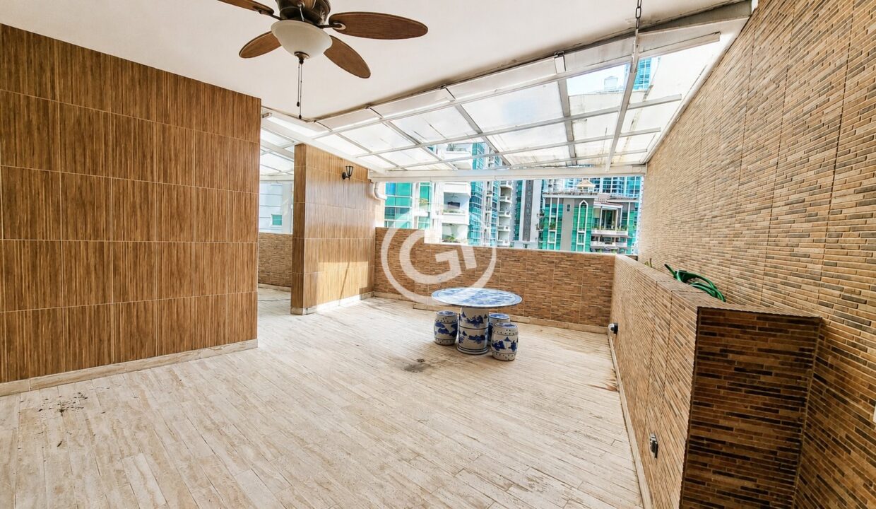 4. Terraza Venta Grand Towerw