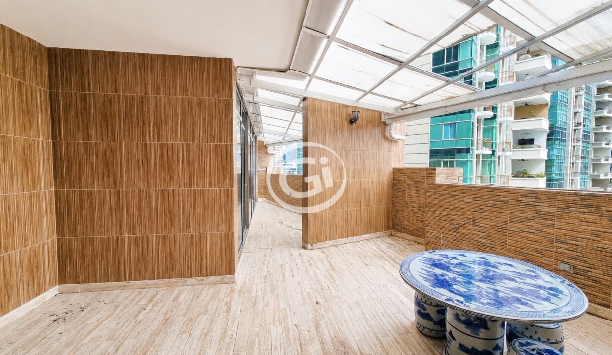 5. Terraza extendida Venta Grand Towerw