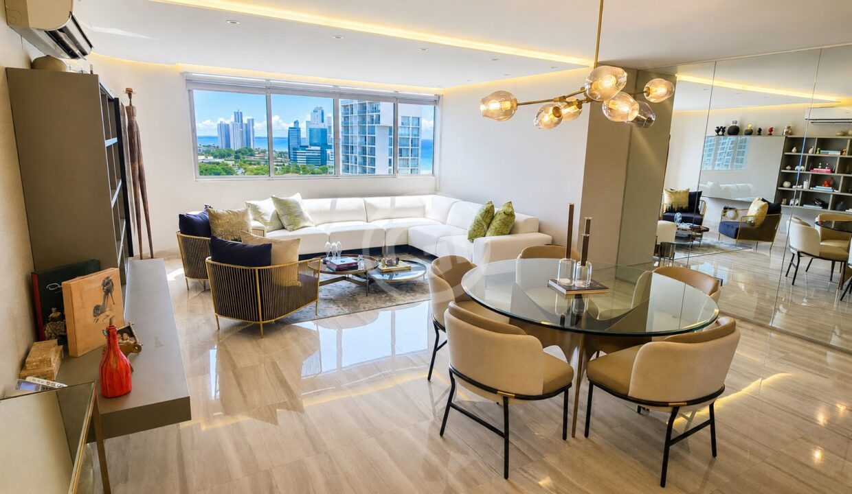 1. Sala-Comedor. Venta Marbella Tower