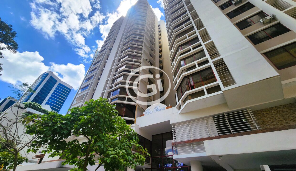 1. Venta Oficina Twin Towers