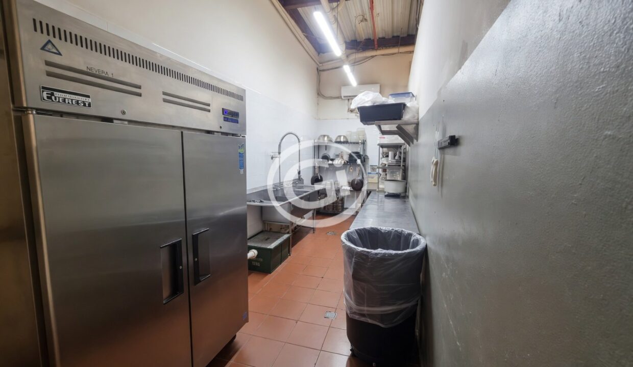 10. Area de produccion Local Alquiler plaza Spot74 (Grupo vivir)