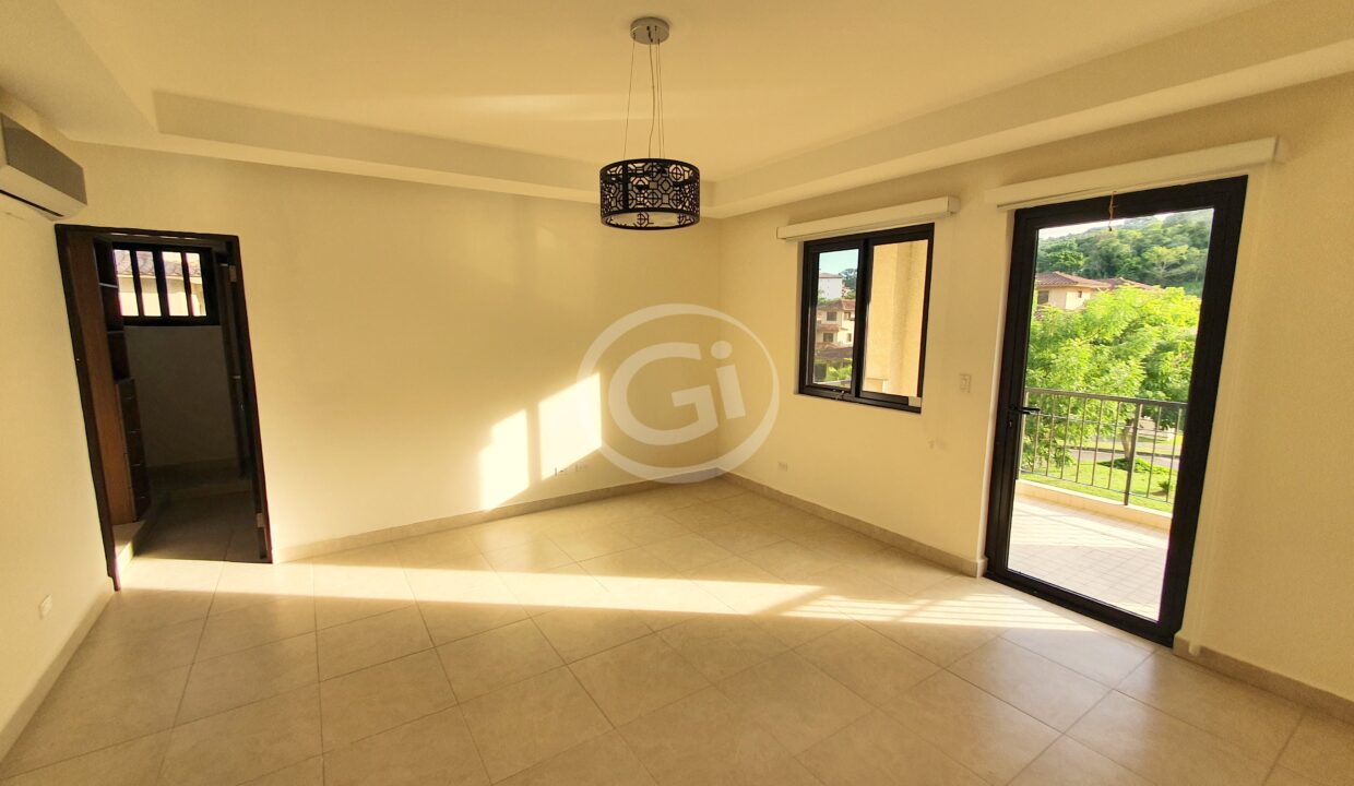 10. Habitación Principal. Embassy Club TownHome. Clayton Panamá