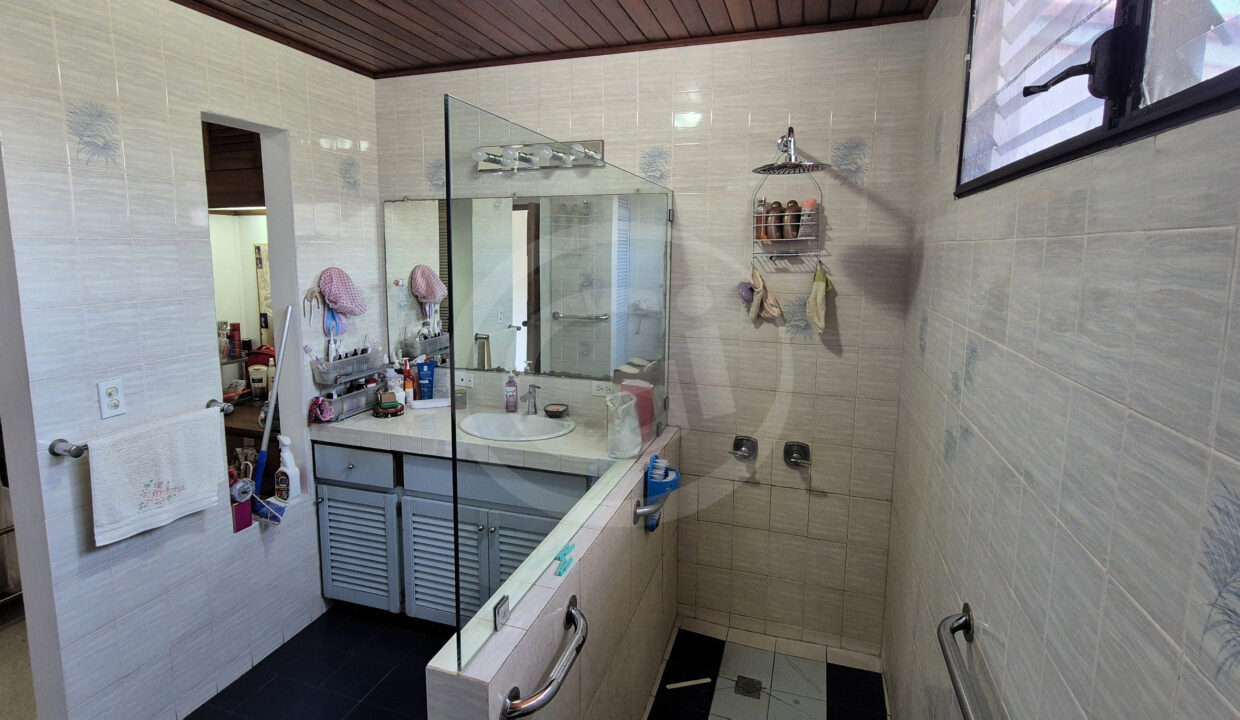 11 baño La Alameda