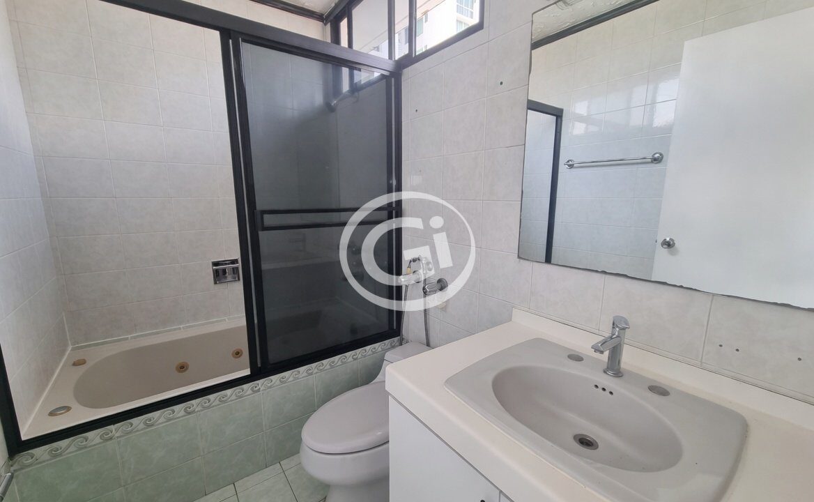 11. Baño habitacion principal Alquiler vista tower