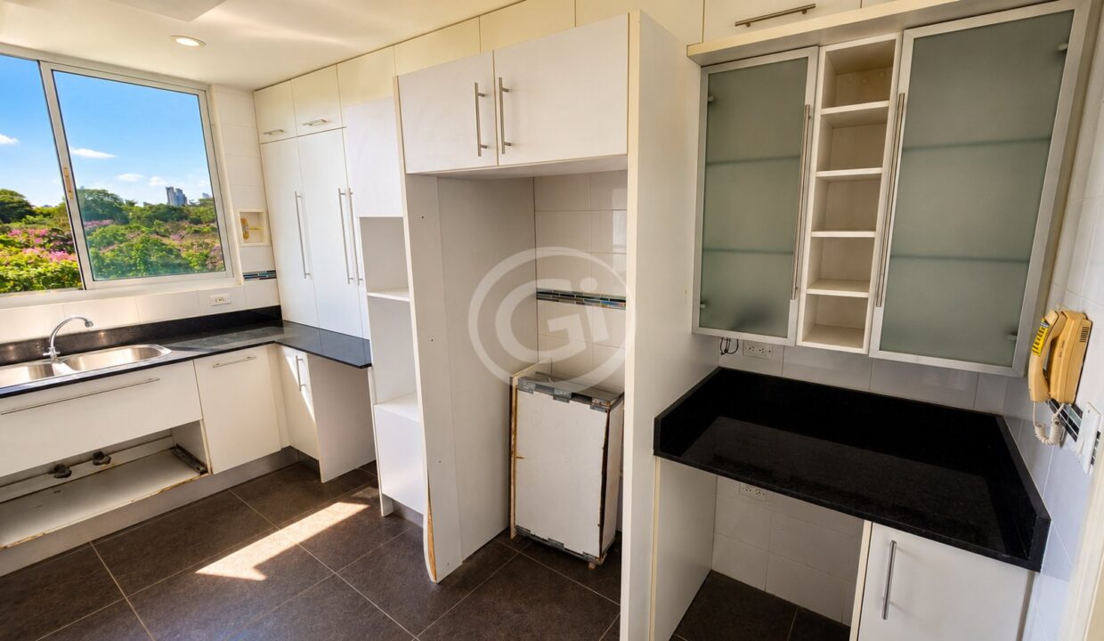 11. Cocina. Pine Hill Albrook Remate Bancario