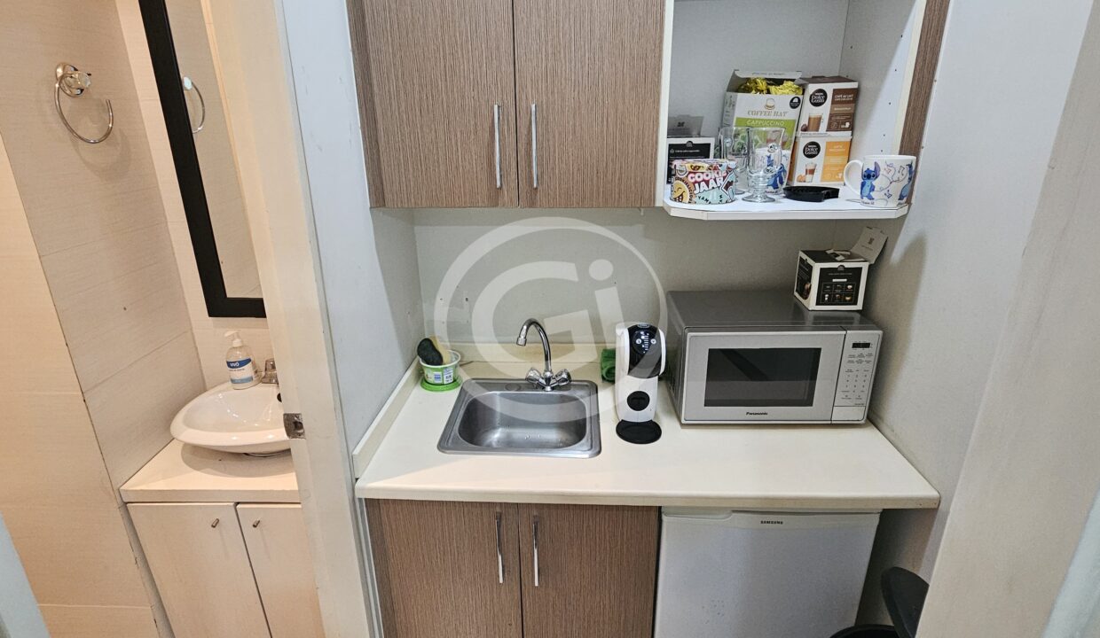 11. Cocineta oficina Ocean Business alquiler- venta
