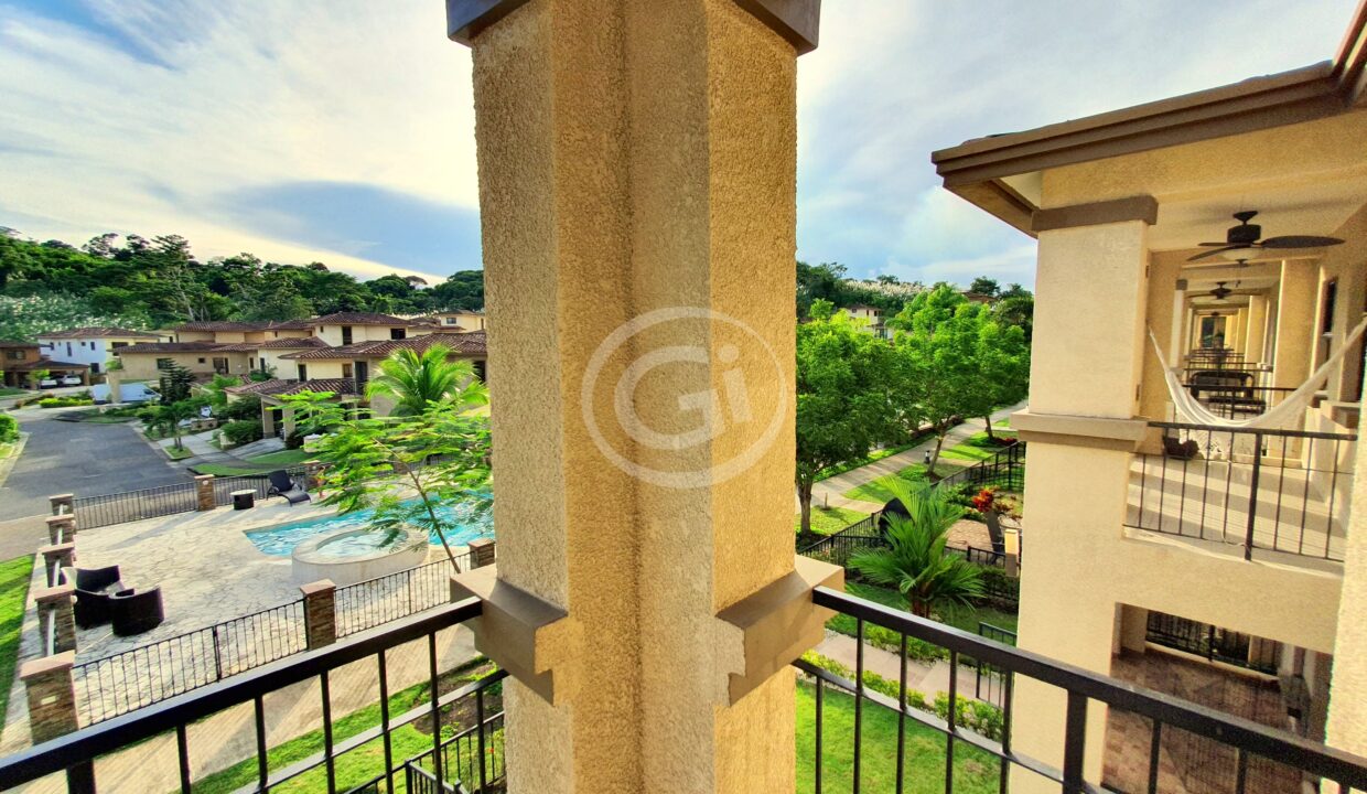 12. Balcón. Embassy Club TownHome. Clayton Panamá