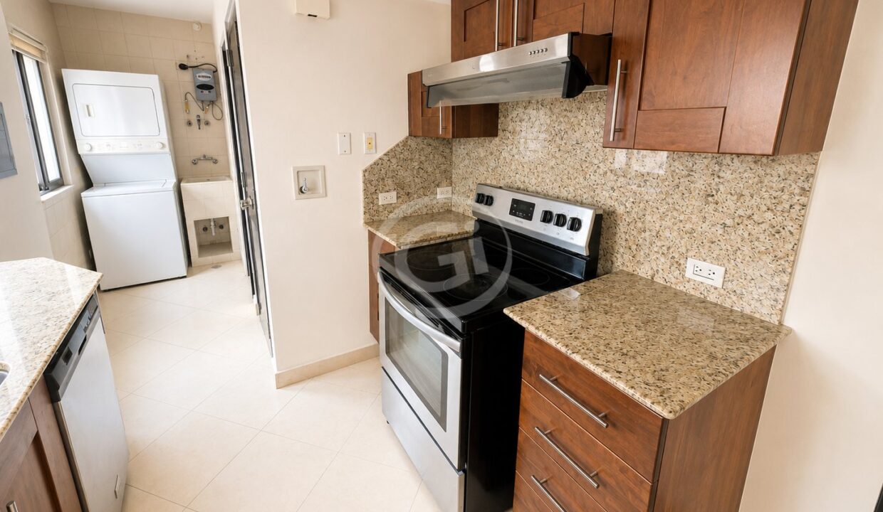 13. Cocina. Embassy Club Venta Apartamento Reposeido Bancario