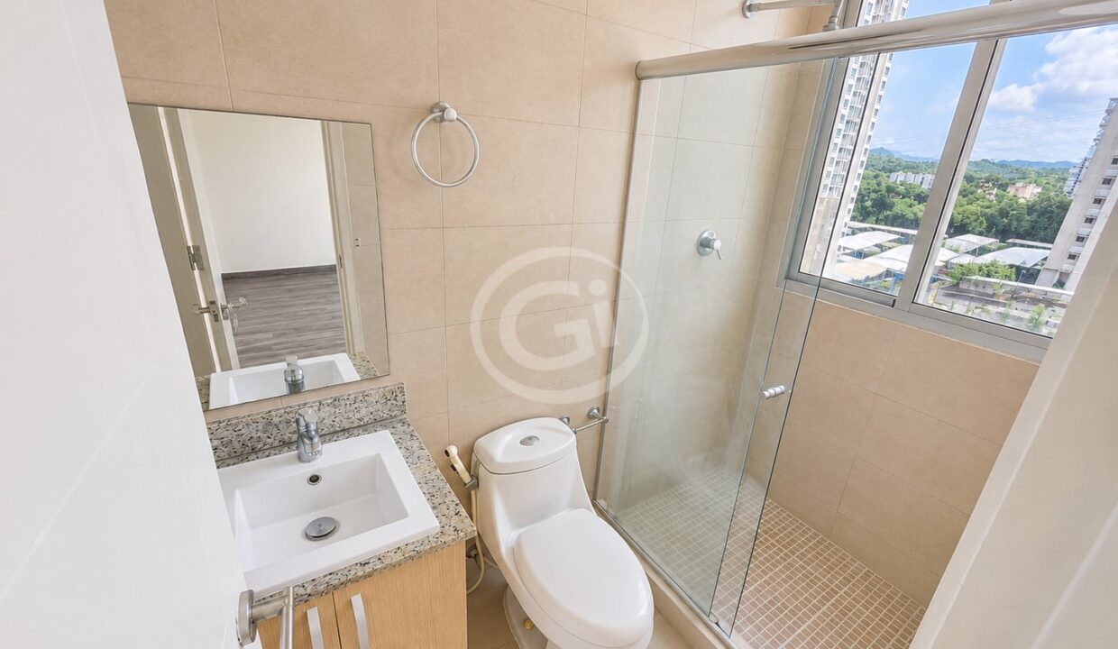 13. Habitación Principal. Remate Bancario PH Rokas Condado del Rey