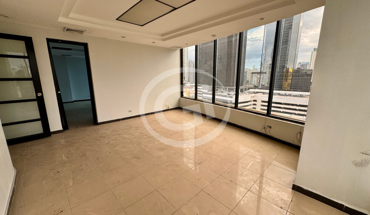 13. Oficina Venta Torre Delta 099 Obarrio Área bancaria