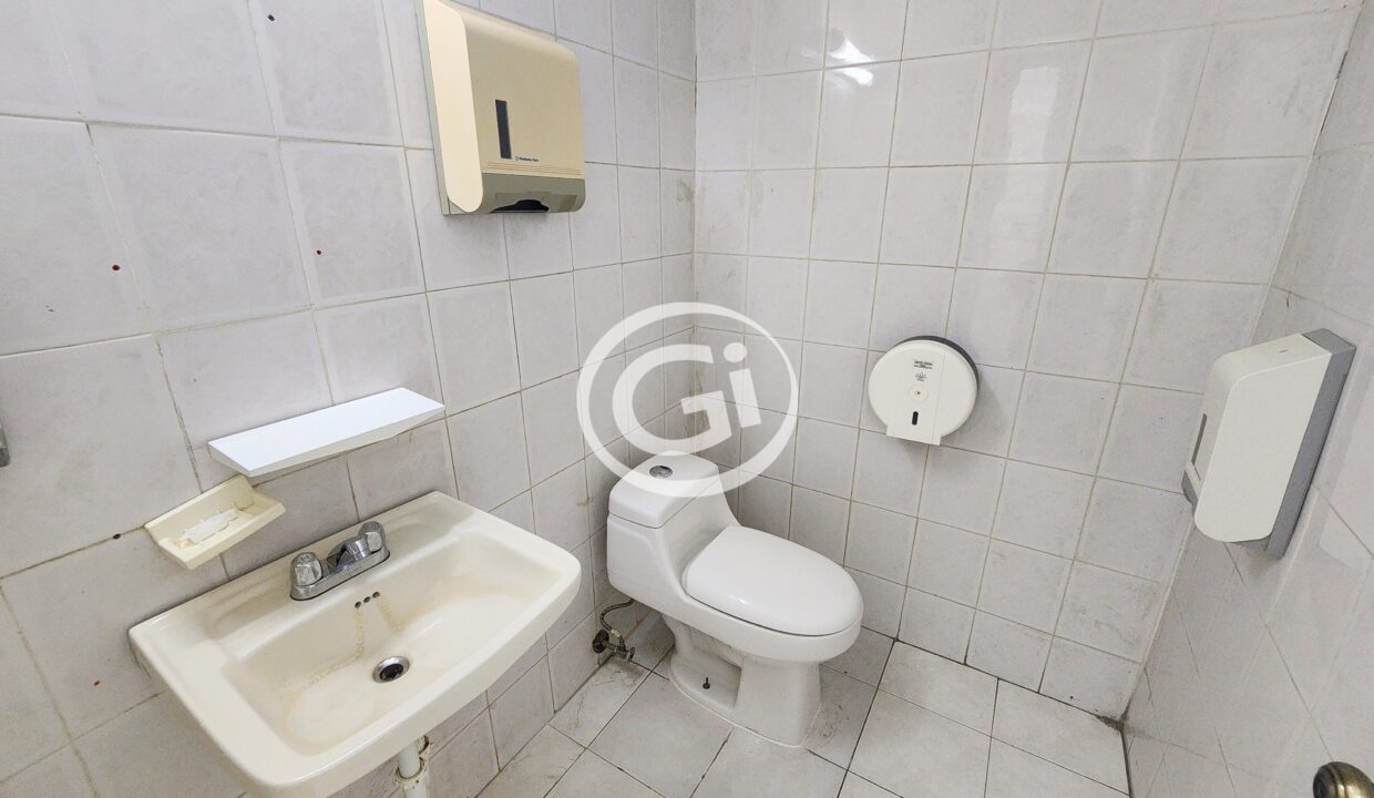 13. Venta Oficina Twin Towers