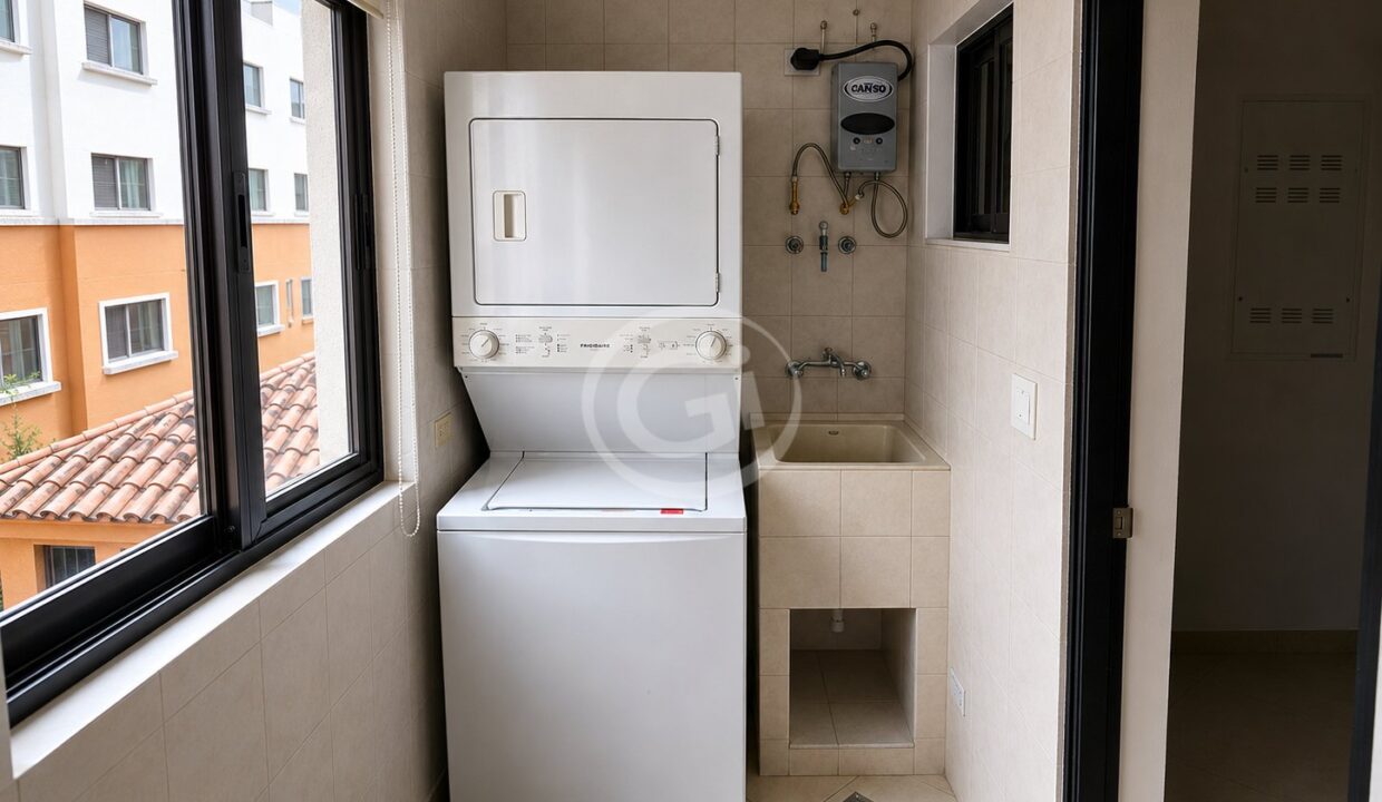 14. Lavanderia. Embassy Club Venta Apartamento Reposeido Bancario