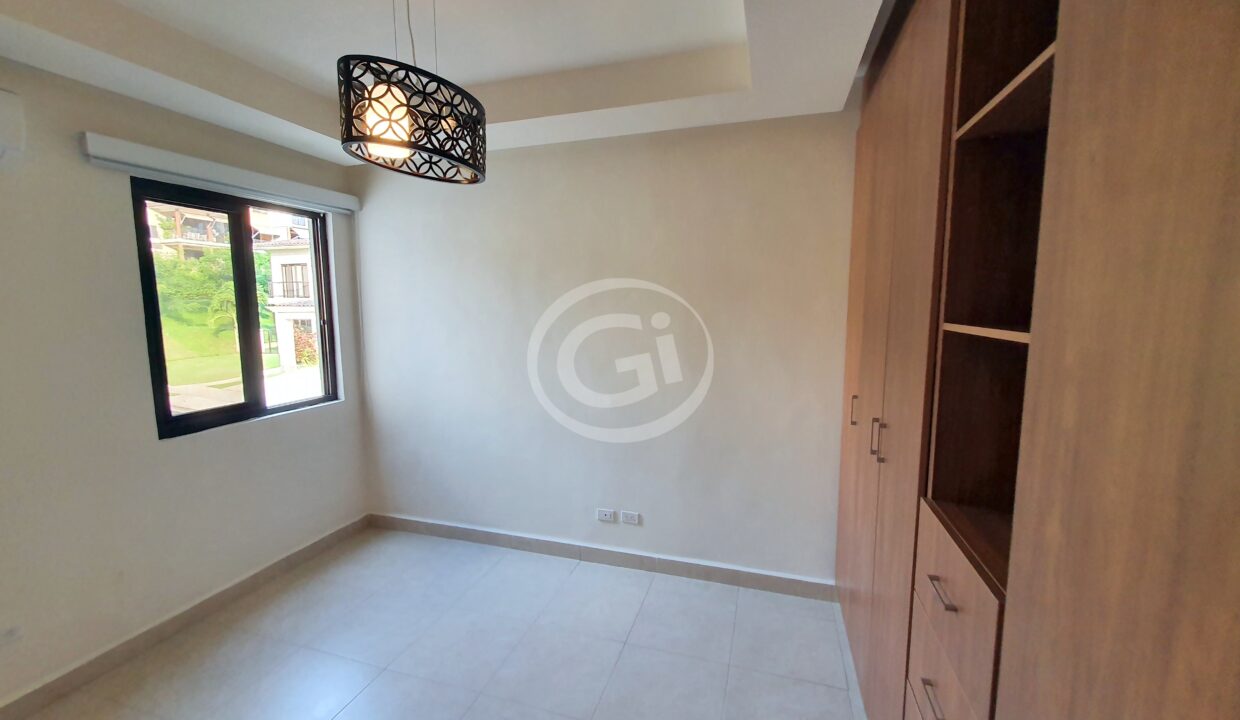 15. Habitación Secundaria 2. Embassy Club TownHome. Clayton Panamá