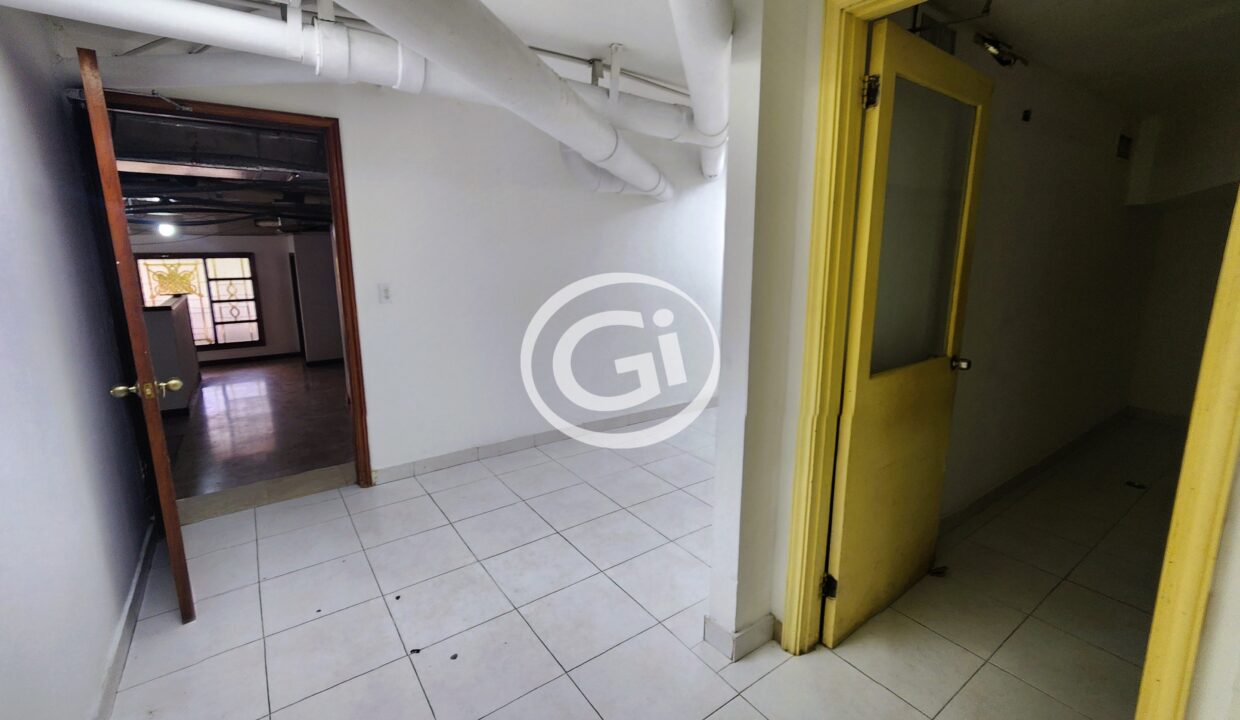 15. Venta Oficina Twin Towers