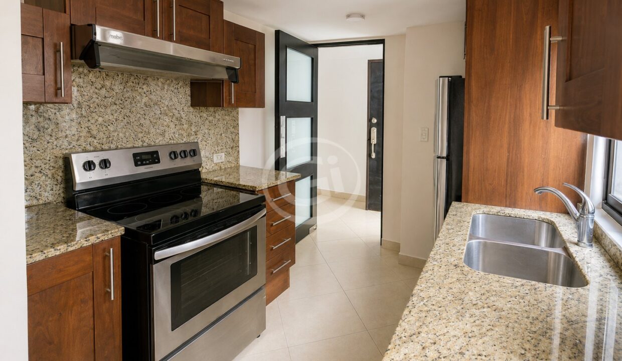 16. Cocina. Embassy Club Venta Apartamento Reposeido Bancario