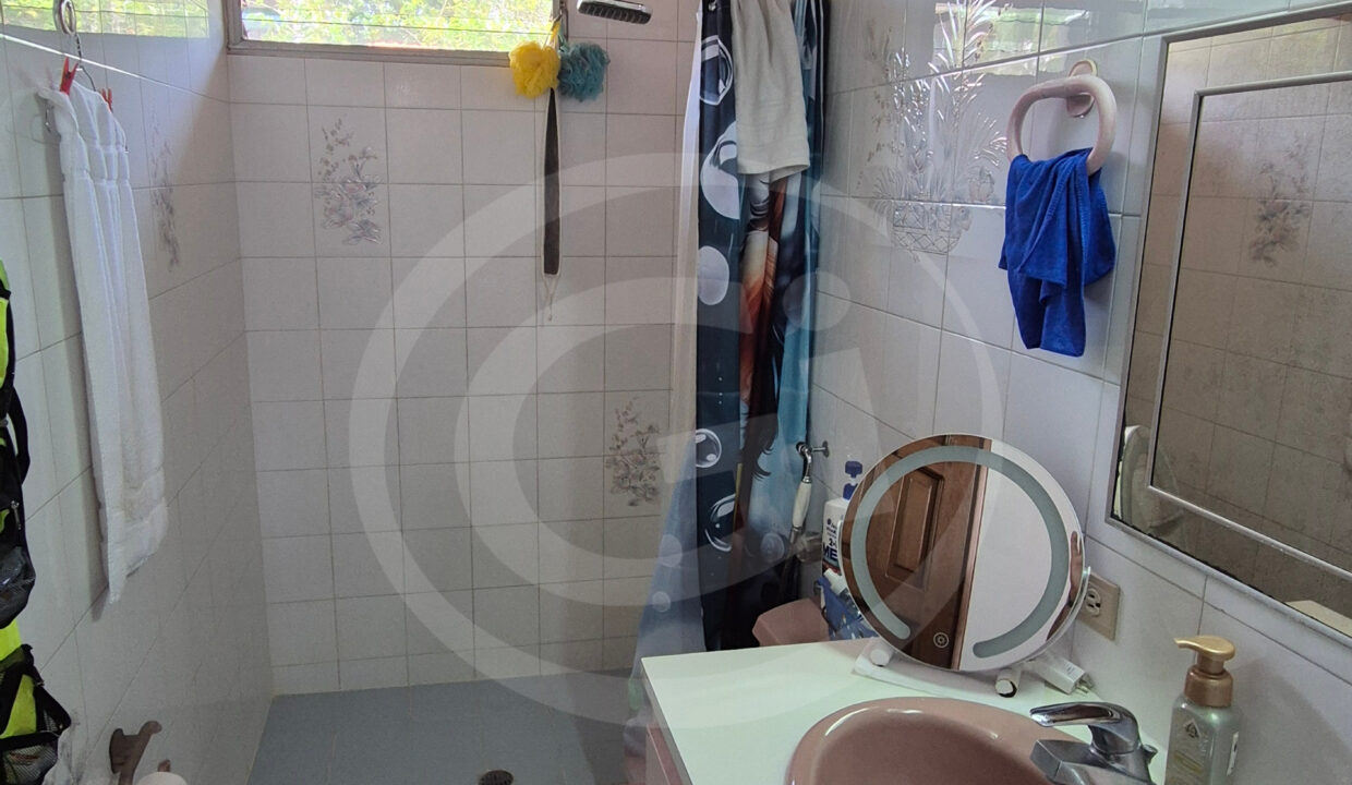17 Baño secundario La Alameda