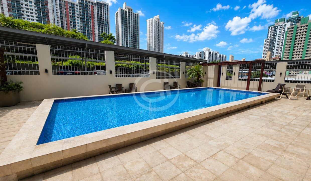 19. Piscina. Remate Bancario PH Rokas Condado del Rey