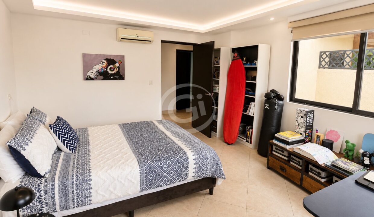 20. Estudio Cerrado. Embassy Club Apartamento Alquiler Clayton