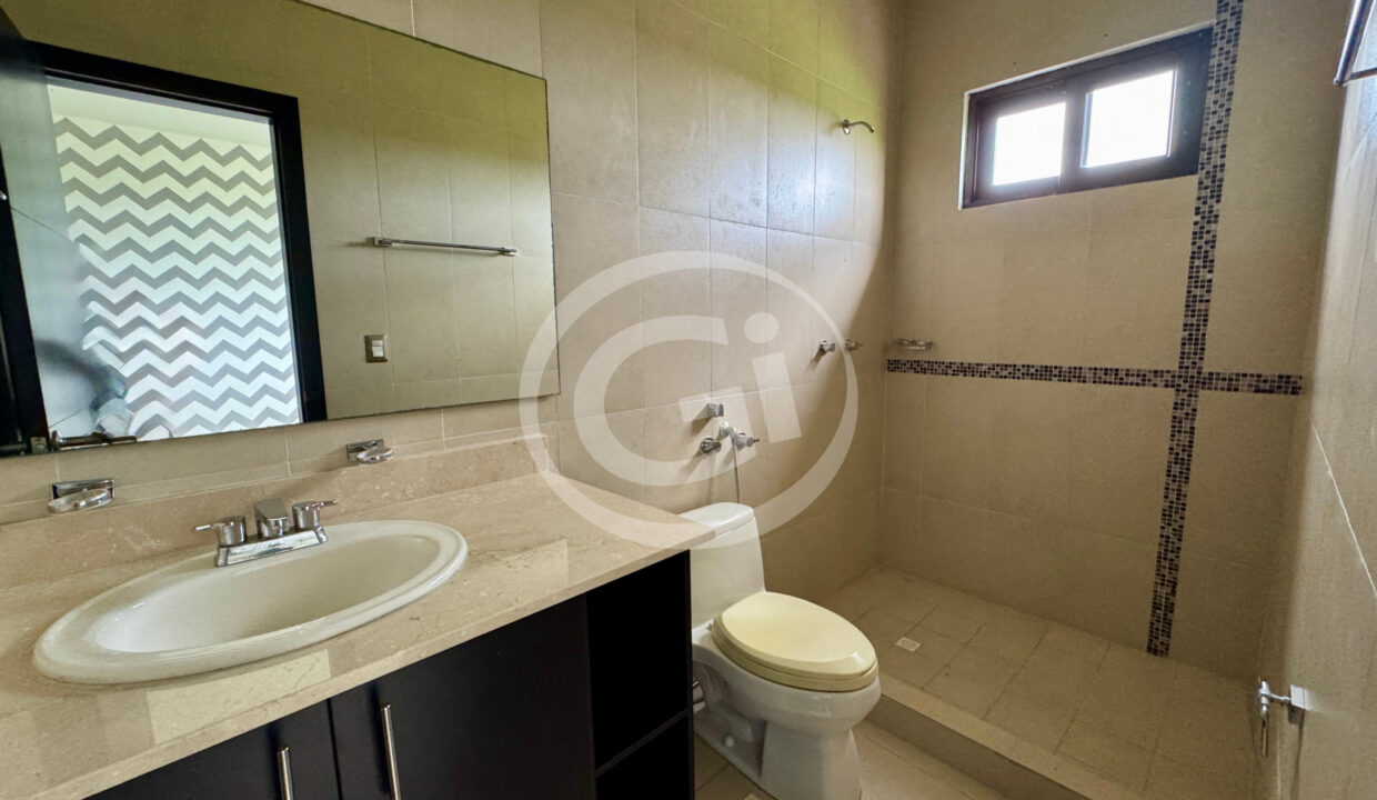 22. Baño Venta Casa El Doral Costa Sur