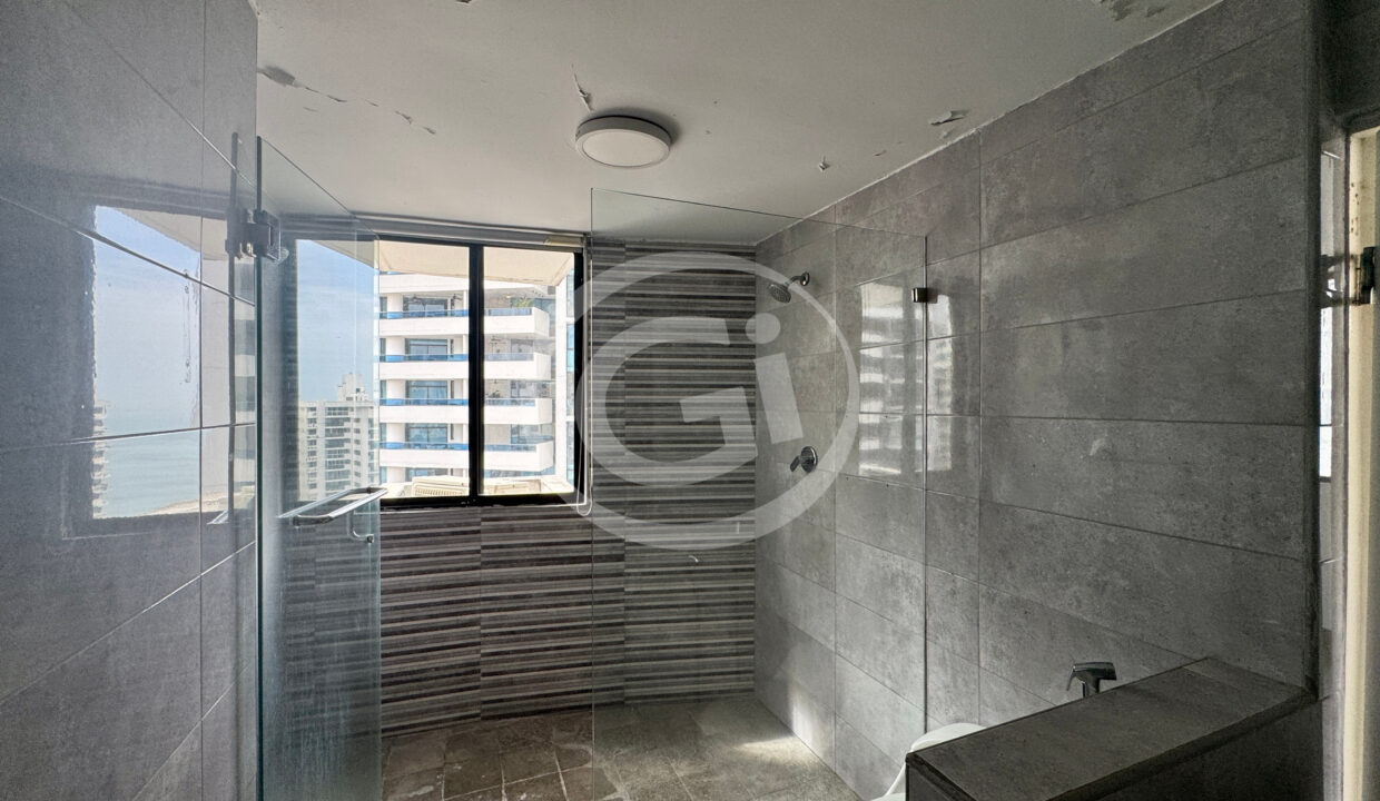 23. Baño Apartamento Venta Paitilla Perla del Pacífico