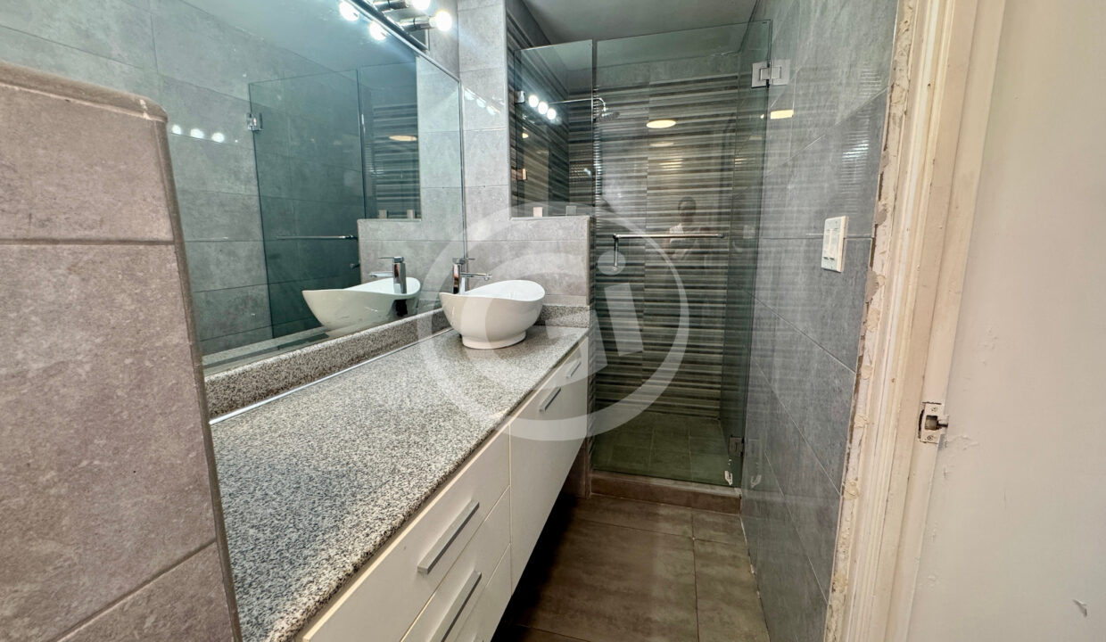 26. Baño Apartamento Venta Paitilla Perla del Pacífico