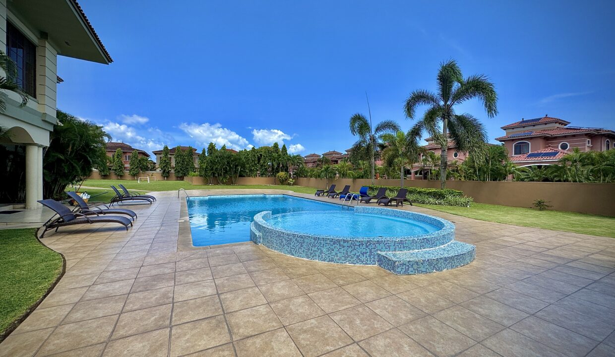 27. Área Social venta casa Costa Sur El Doral