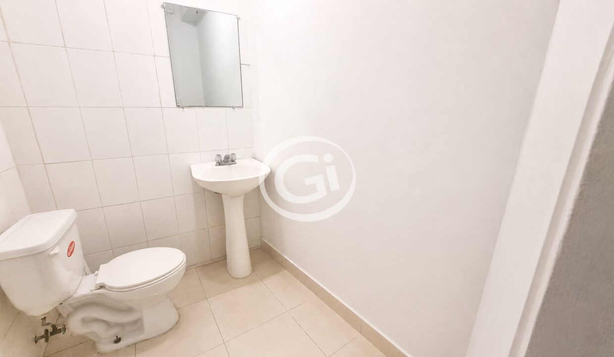 29. Baño externo Casa Alquiler-venta El Tornillo