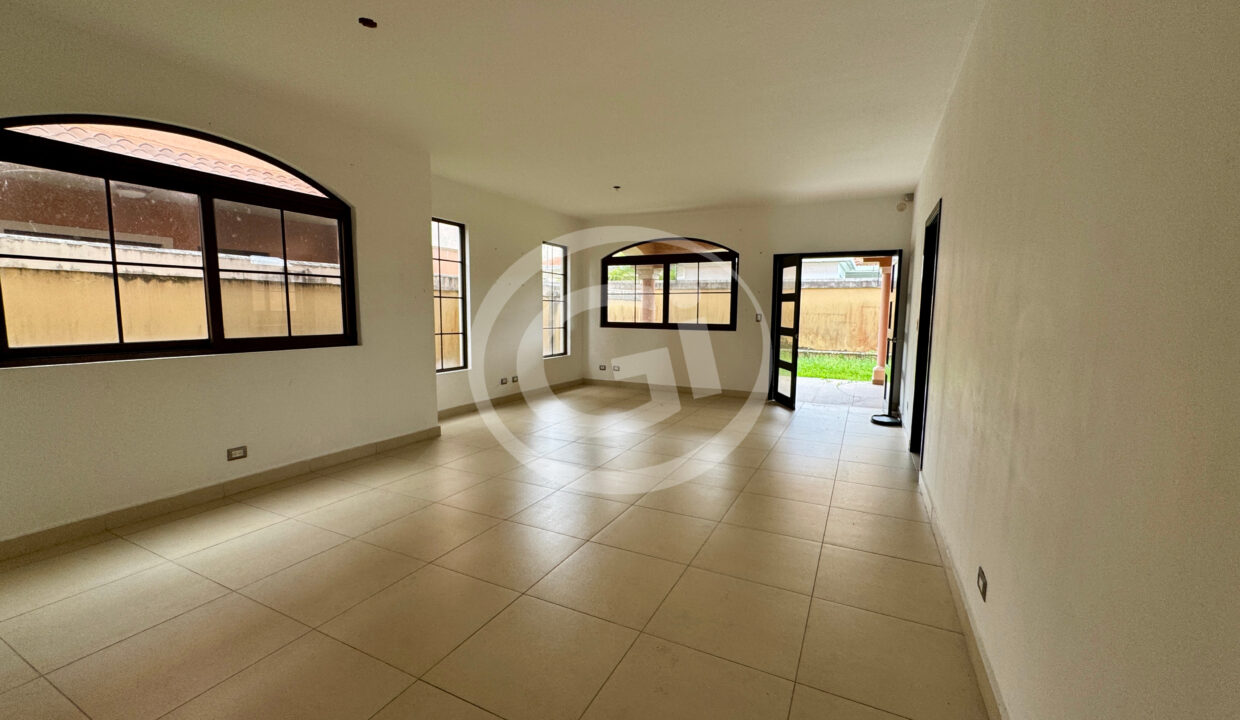 3. Sala Comedor Venta Casa El Doral Costa Sur