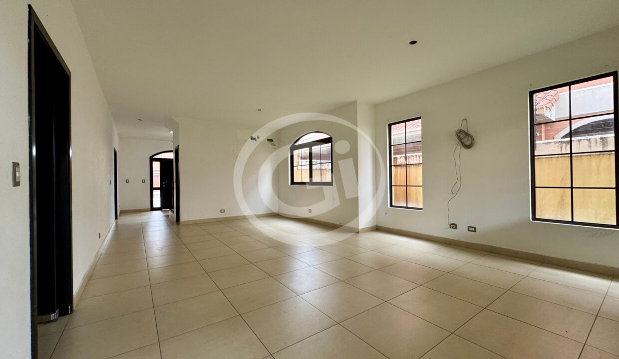 3. Sala Comedor Venta Casa El Doral Costa Sur3