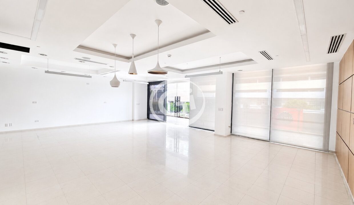 3. Vista interna Alquiler Local Plaza Liberty (Grupo Vivir)