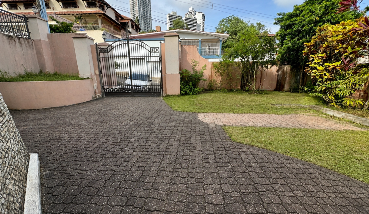 4. Patio Venta Casa Dos Mares