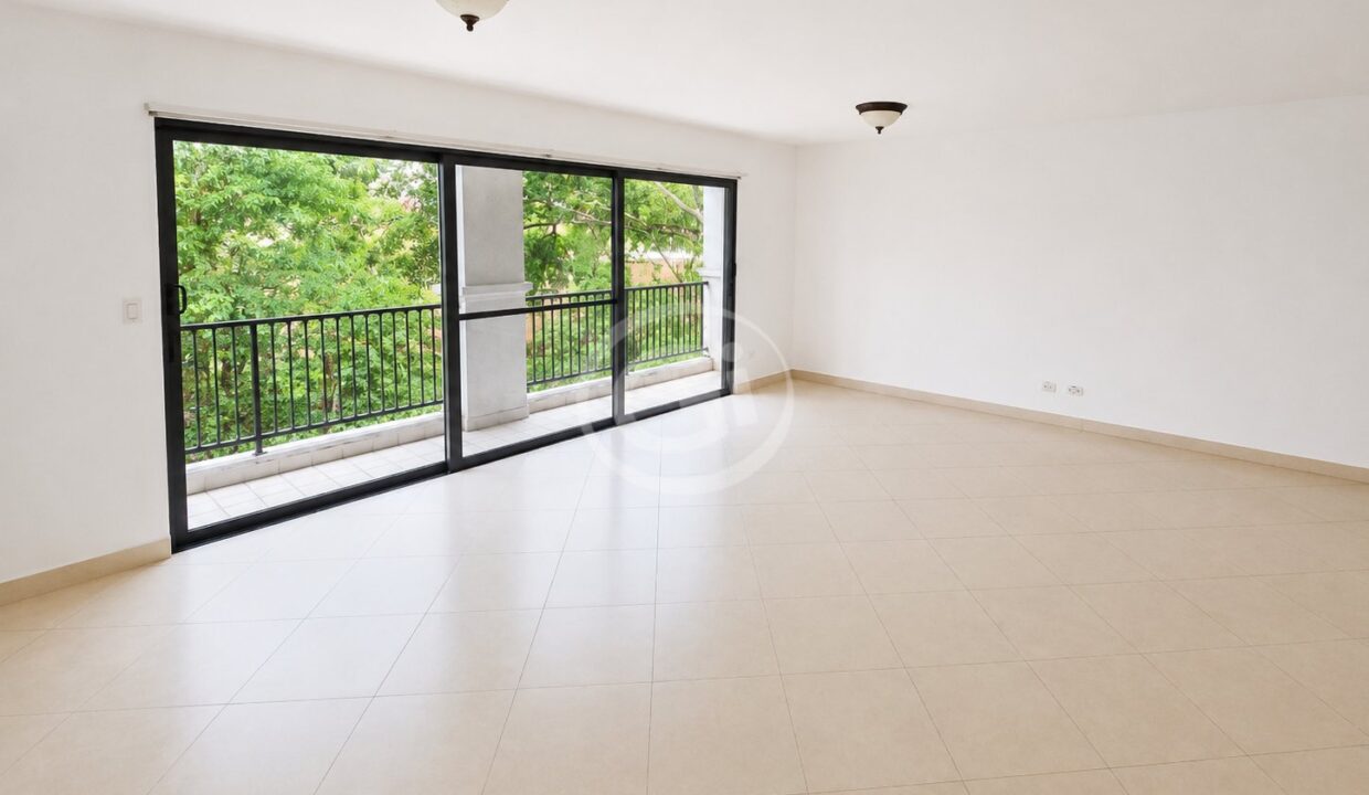 4. Sala-Comedor. Embassy Club Venta Apartamento Reposeido Bancario