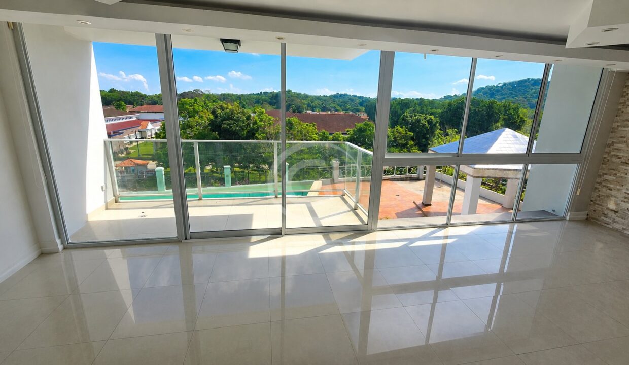 4. Sala-Comedor. Pine Hill Albrook Remate Bancario