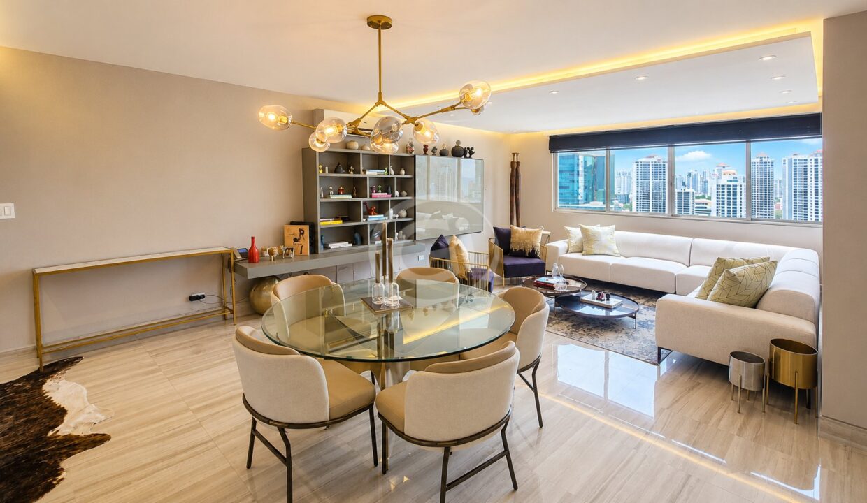 4. Sala-Comedor. Venta Marbella Tower