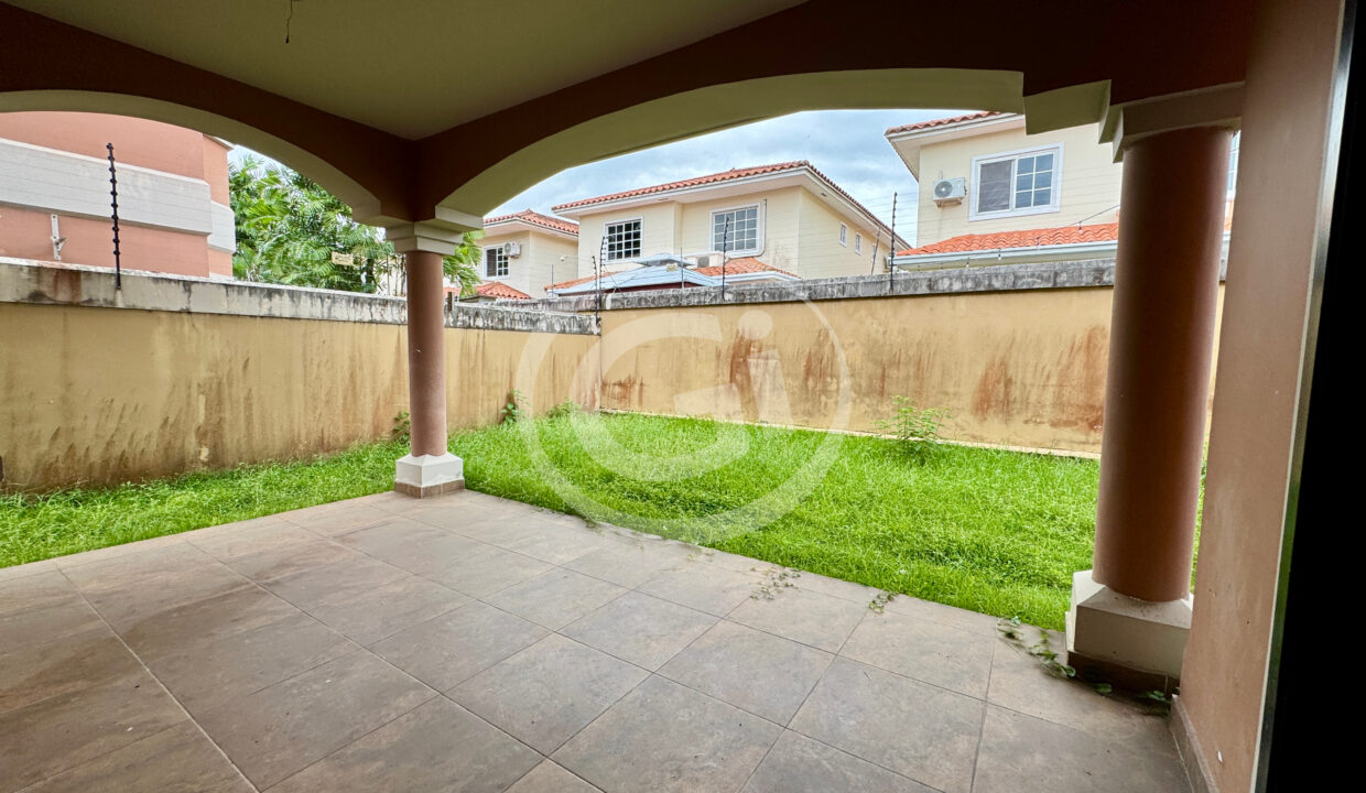 4. Terraza patio Venta Casa El Doral Costa Sur4