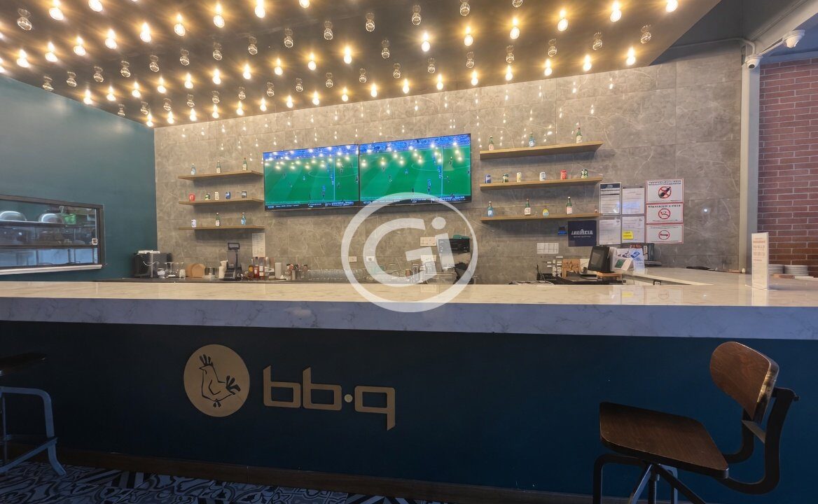 5. Barra Local Alquiler plaza Spot74 (Grupo vivir)