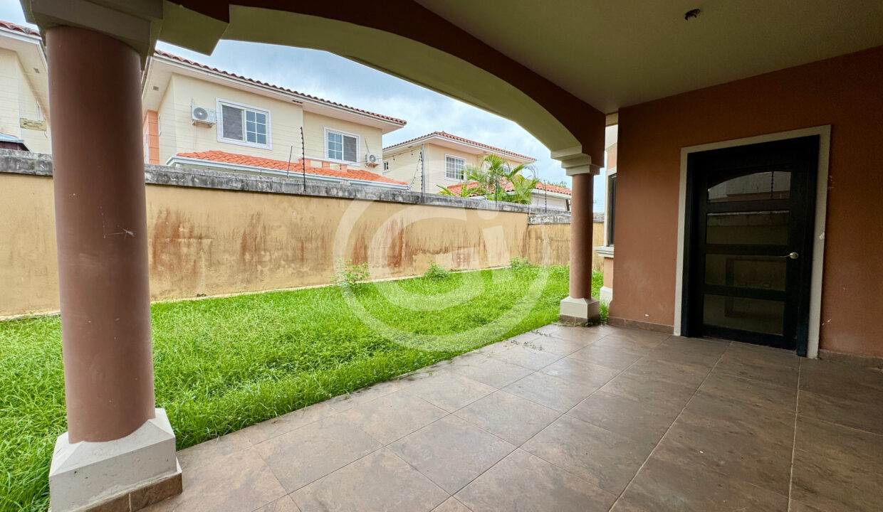 5. Terraza patio Venta Casa El Doral Costa Sur5