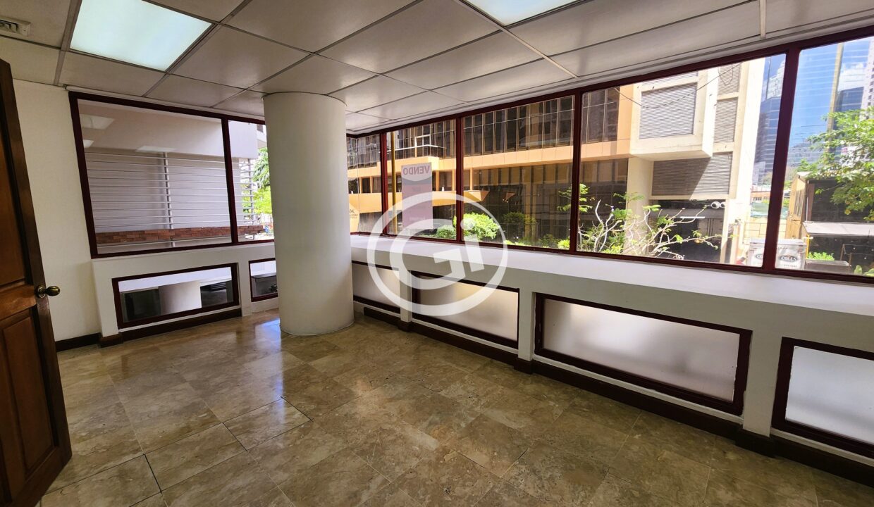 5. Venta Oficina Twin Towers