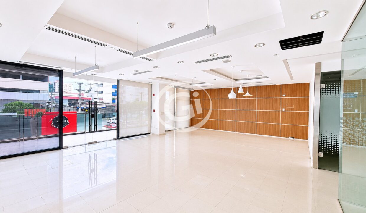 6. Area comun Alquiler Local Plaza Liberty (Grupo Vivir)
