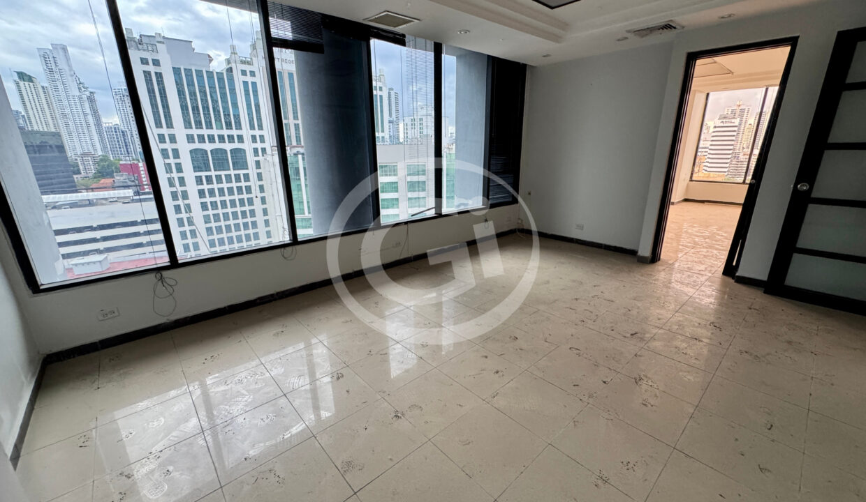 6. Oficina Venta Torre Delta 099 Obarrio Área bancaria