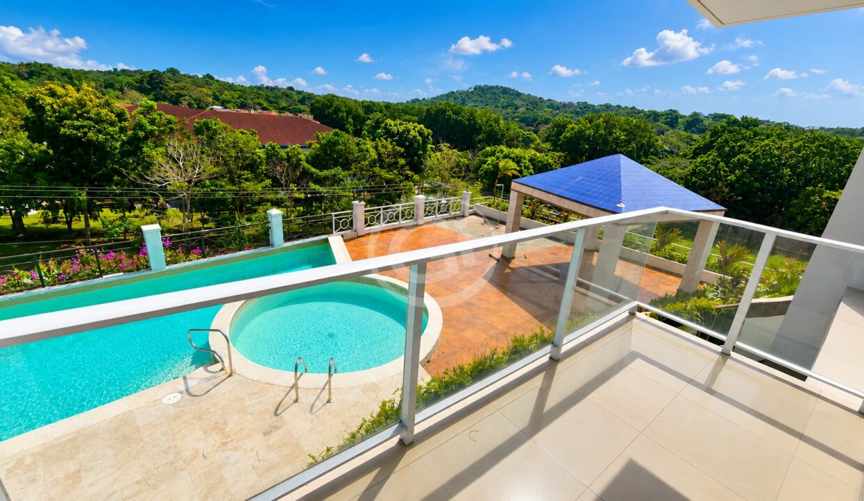 6. Terraza. Pine Hill Albrook Remate Bancario