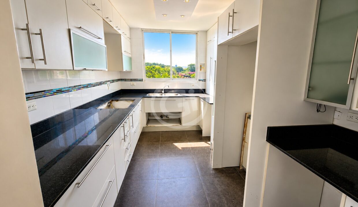 9. Cocina. Pine Hill Albrook Remate Bancario