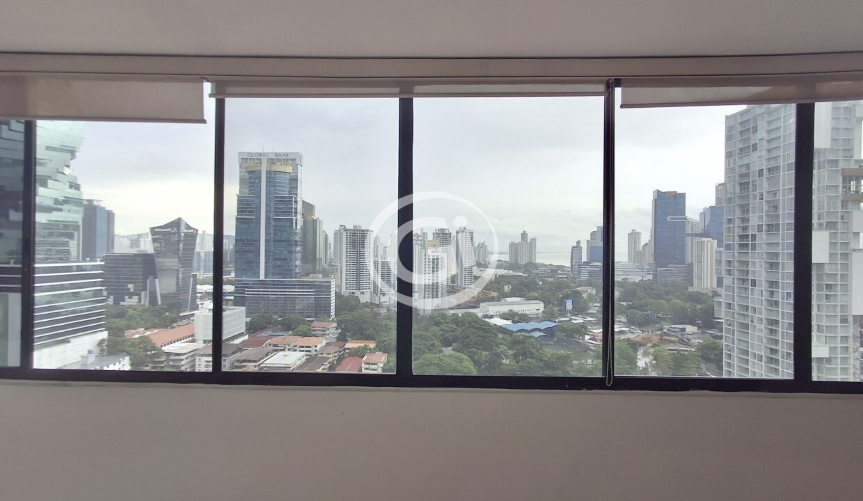 06. ventanal vista skyline (Marbella Towers 25B)