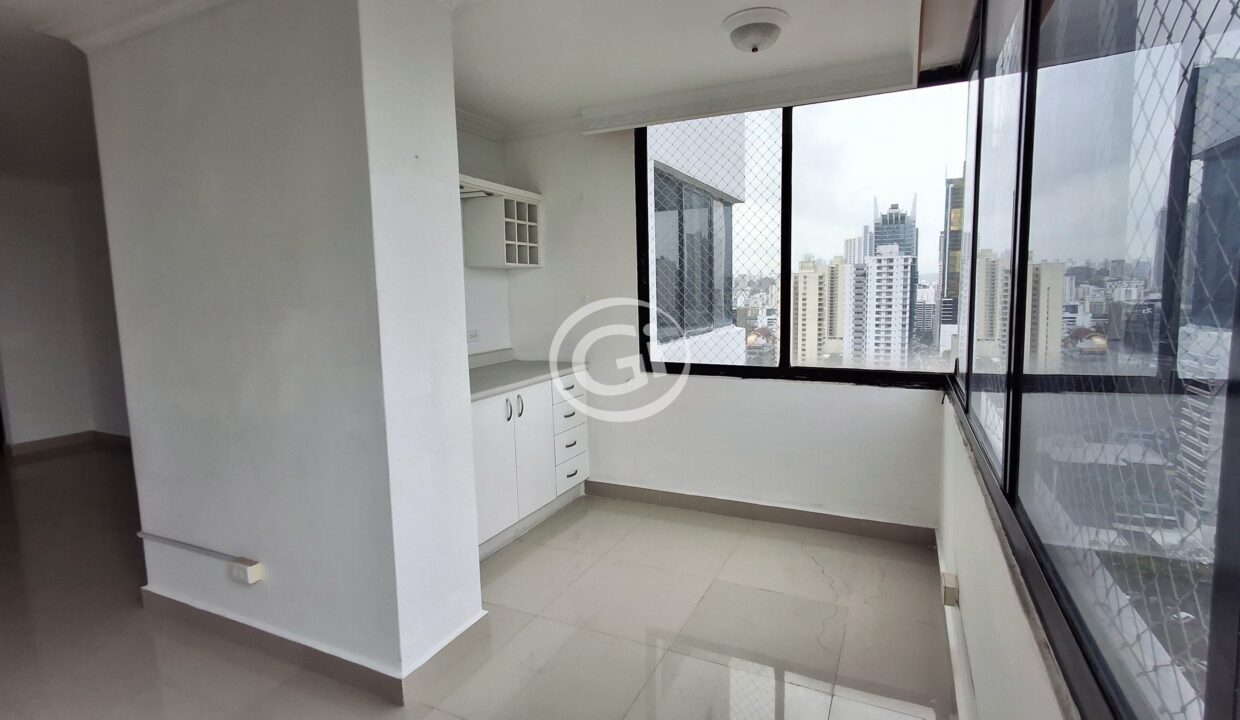 08. area ventanal vista (Marbella Towers 2)
