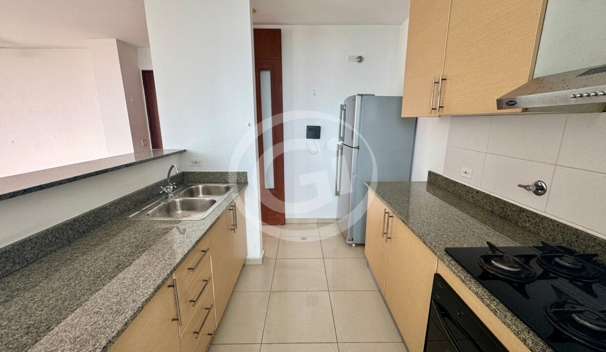 10. Cocina venta apartamento Cabomarzo San Francisco