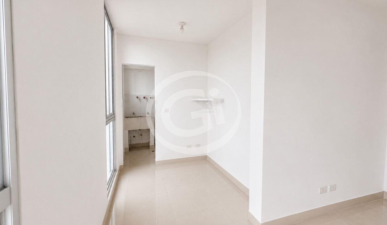 10. Cuarto de empleada venta apartamento Harmony